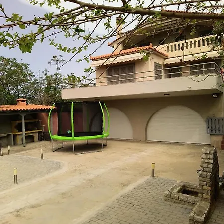 Konari Vakantiehuis Tolón